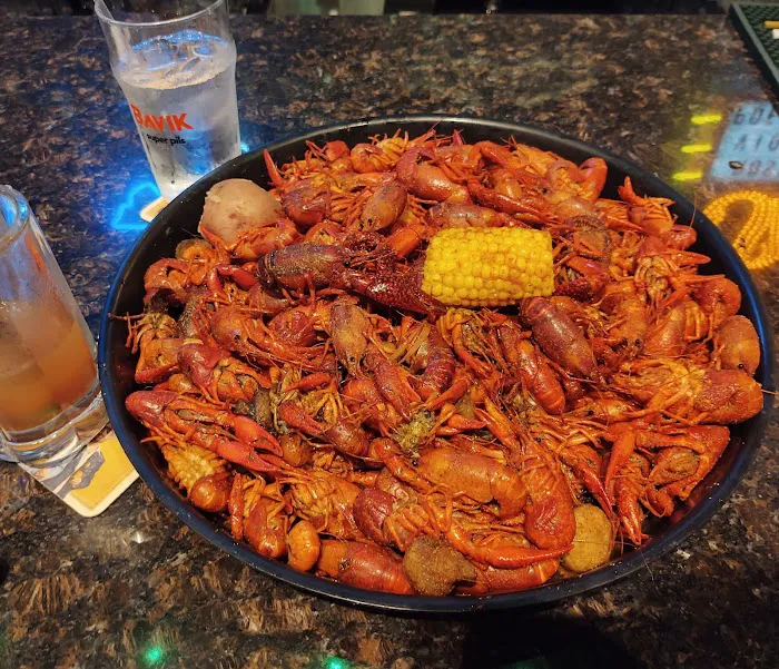 Mojo's Sports Grille 7
