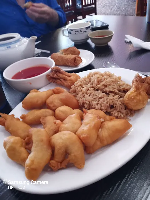 Chun's Cafe 7