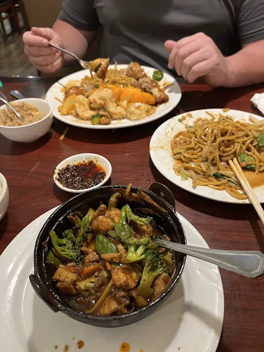 Lin's China Diner 8