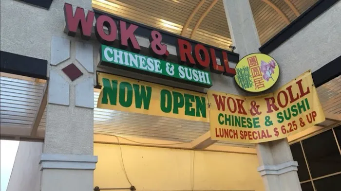 WOK & ROLL Chinese and Sushi Restaurant 7