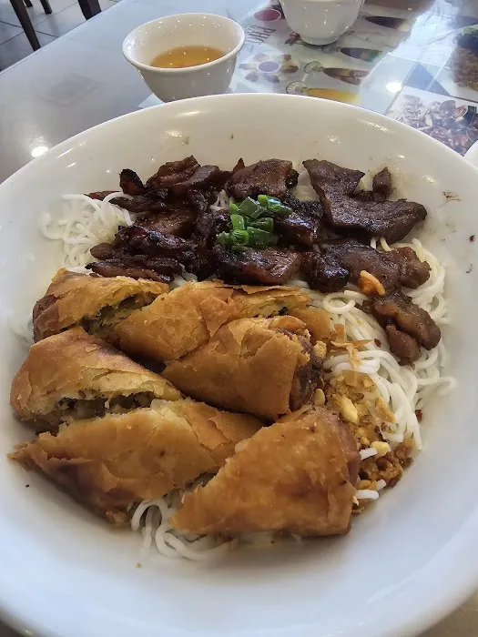 Pho Hang & Grill 2