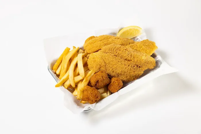 Dan's Seafood & Wings 8