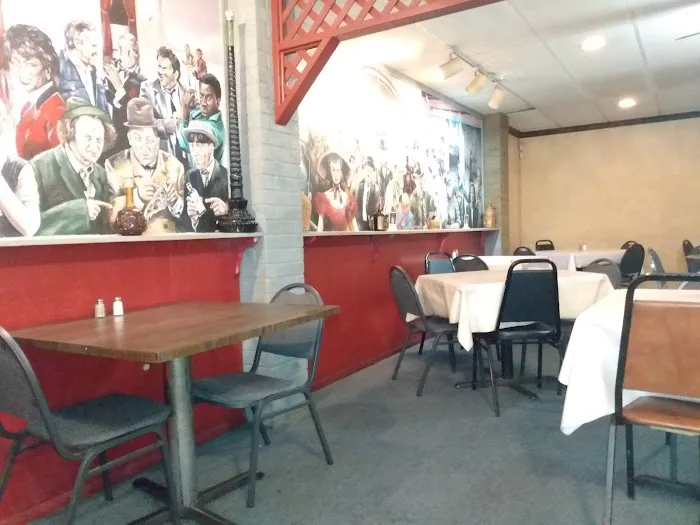 Pizzini's Italian Restaurant 4