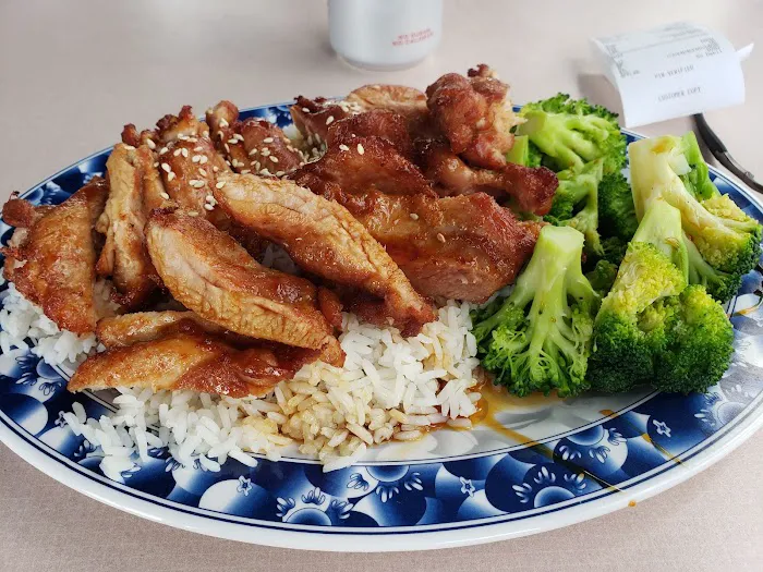 New Wok Chinese Cafe 1