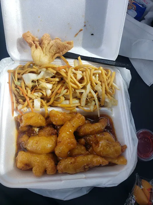 New Wok Chinese Cafe 6