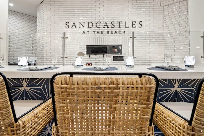 Sandcastles Restaurant & Lounge 9