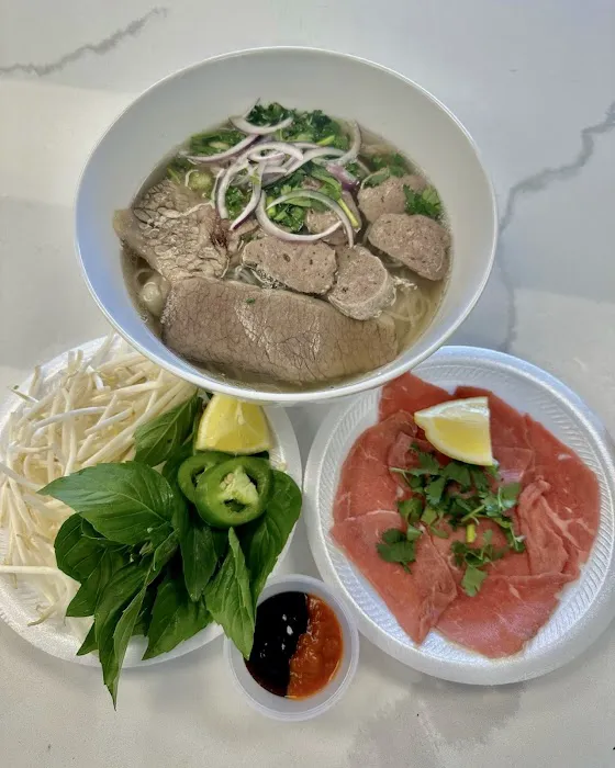 V Pho Vietnamese Cuisine 4