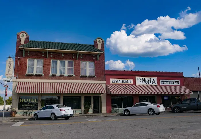 Cafe Nola Defuniak 8