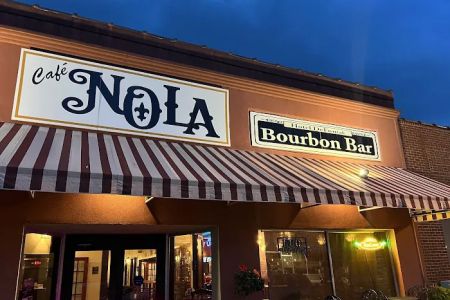 Cafe Nola Defuniak