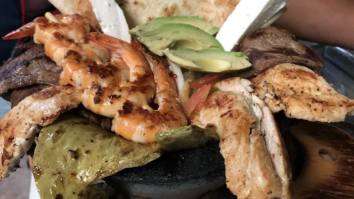 La Guerrerense Taqueria 9