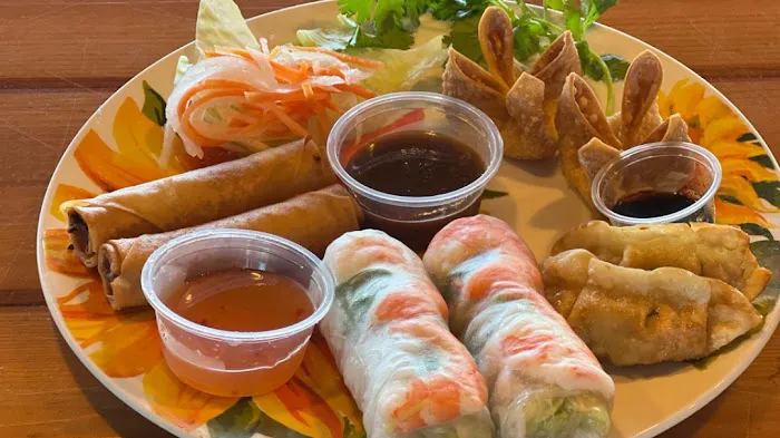 Pho Pier 77 8