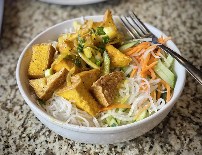 Pho Pier 77 6