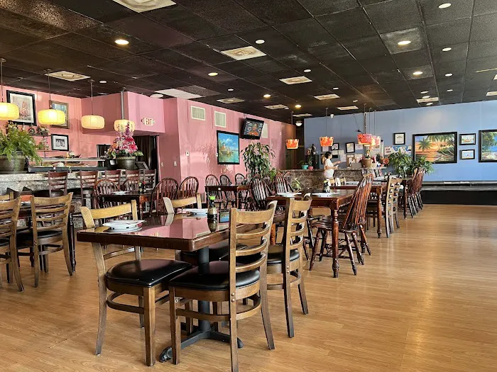 Oishi Thai Restaurant and Sushi Bar 6