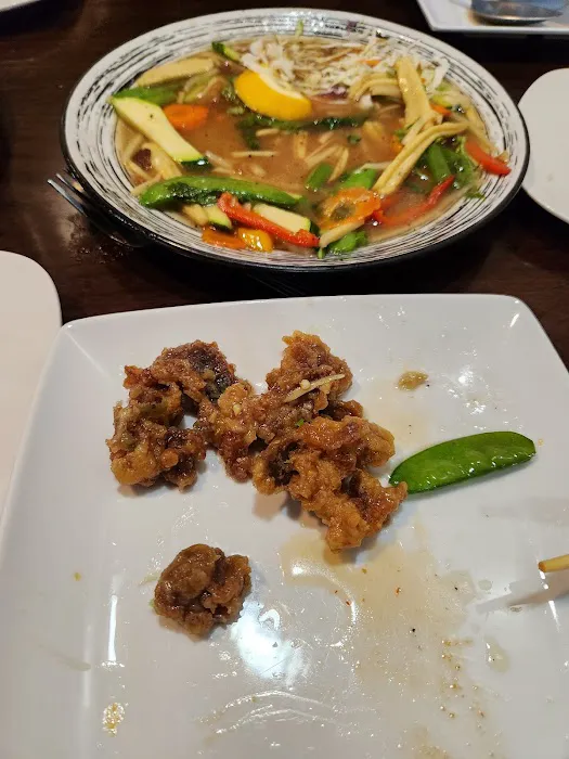 Oishi Thai Restaurant and Sushi Bar 3