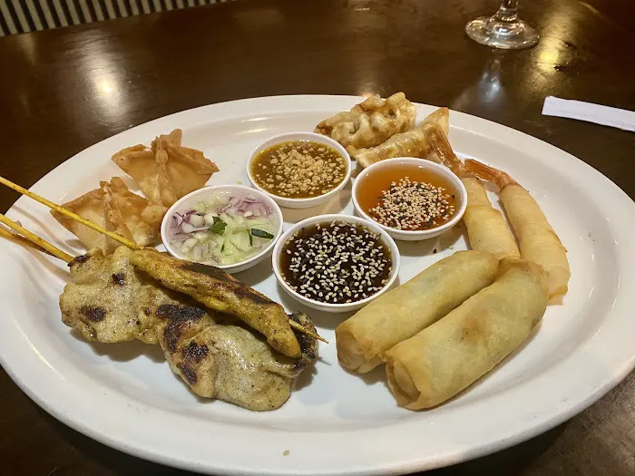 Oishi Thai Restaurant and Sushi Bar 7