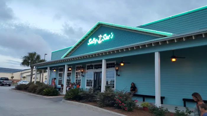 Salty Sue's Restaurant 1