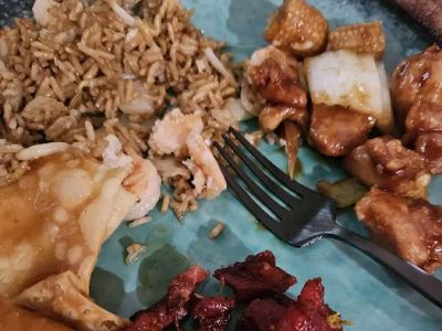 Min's Wok 0