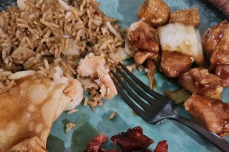 Min's Wok