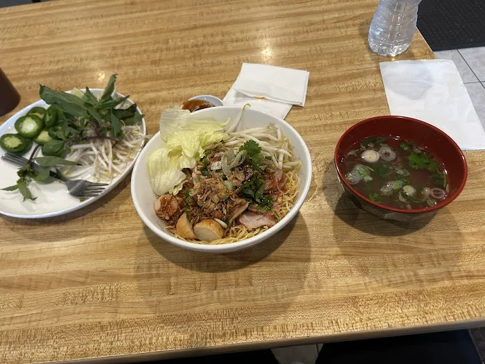 Hien Vuong Restaurant 5