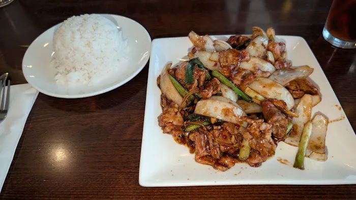 A Dong Vietnamese & Chinese Restaurant @Forum 1