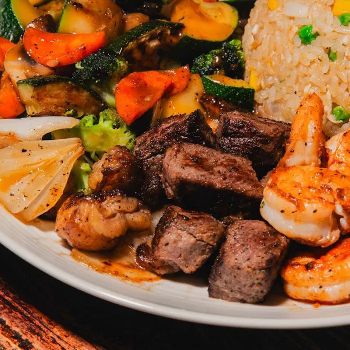Honmachi Sushi & Teppanyaki Stone Oak Location 9