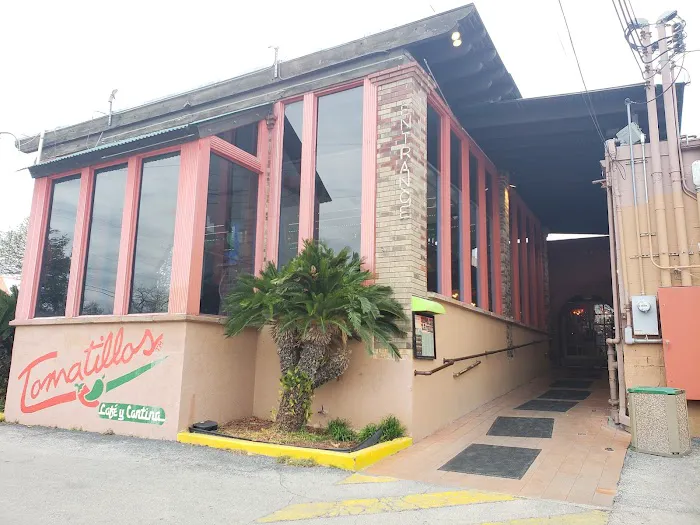 Tomatillos Restaurant & Bar 4