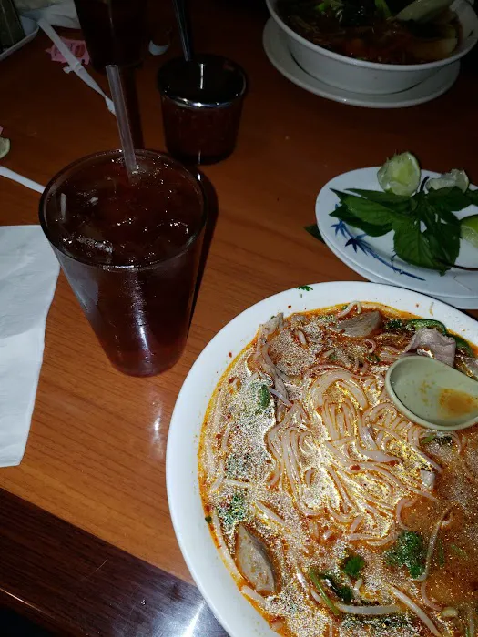 Noy's Bistro 4