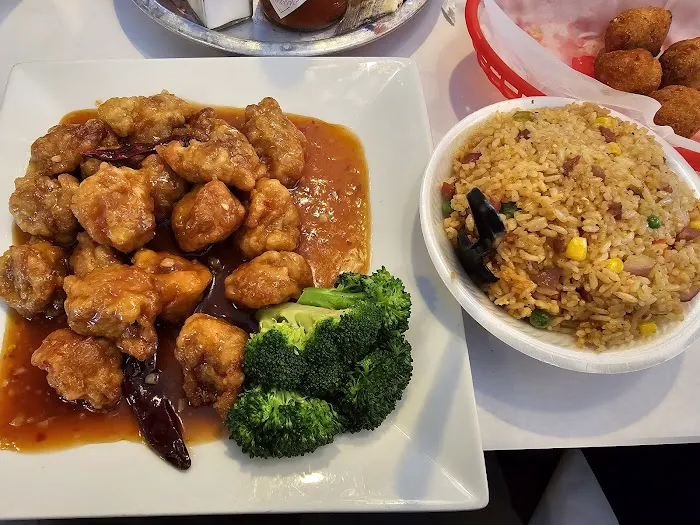 SAT Asian Seafood Restaurant & Bar Main Store 6