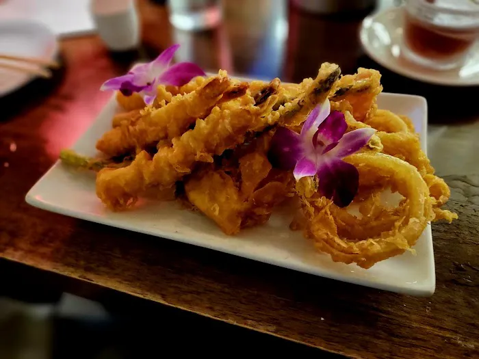 Sukeban Sushi & Champagne Bar 5
