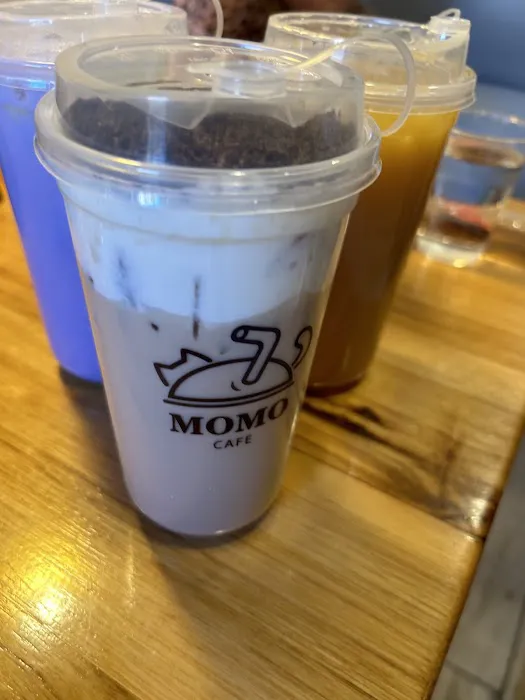 Momo's Cafe 2