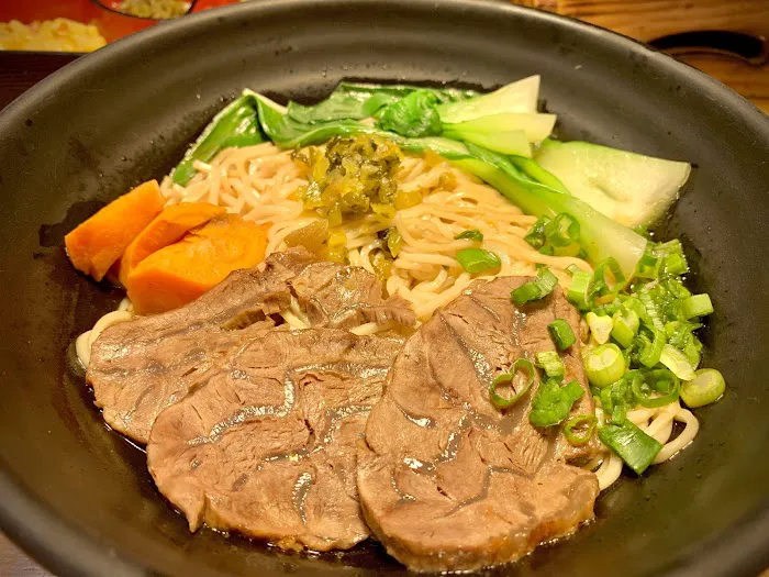 Momo's Cafe 4