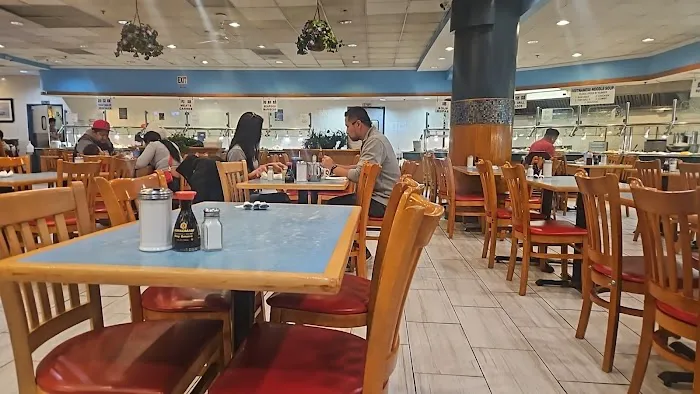 Blue Pearl Buffet & Grill 8