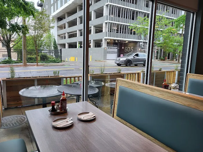 Noodoh Asian Fusion & Bar 6