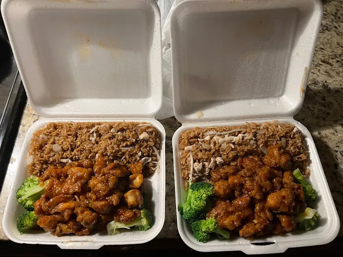 Happy Dragon Chinese Cafeteria 7