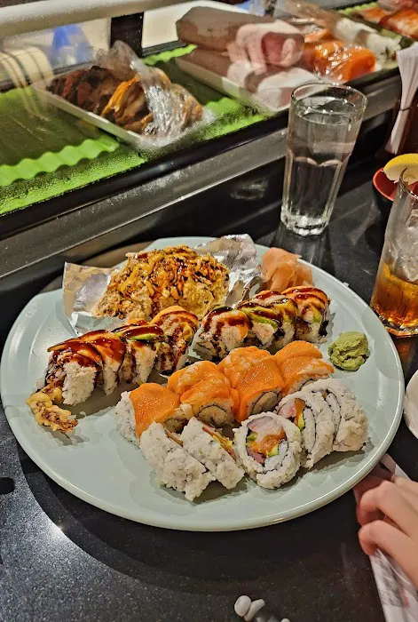 Sushi Avenue on the Square 4