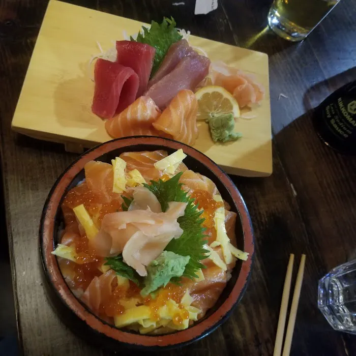 Sushi Avenue on the Square 5
