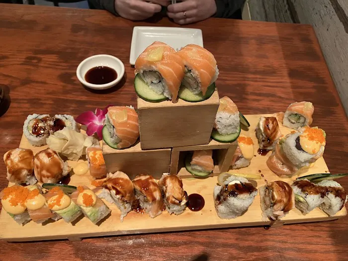 Sushi Nami Alpharetta 10