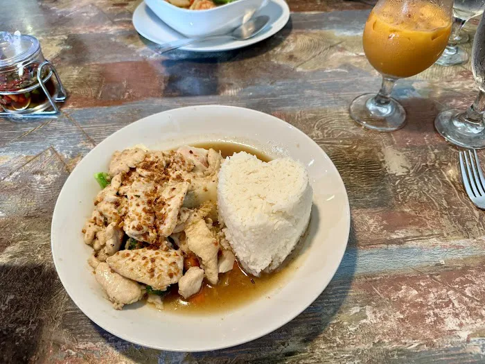 Erawan Thai 6