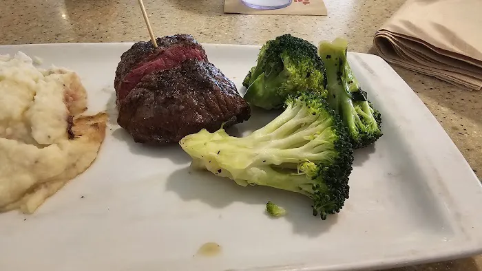 Applebee's Grill + Bar 2