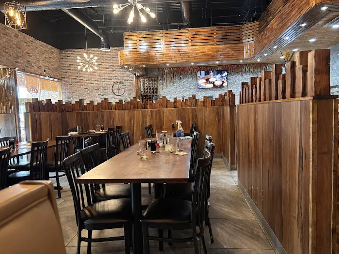 Kumo Sushi & Ramen 10
