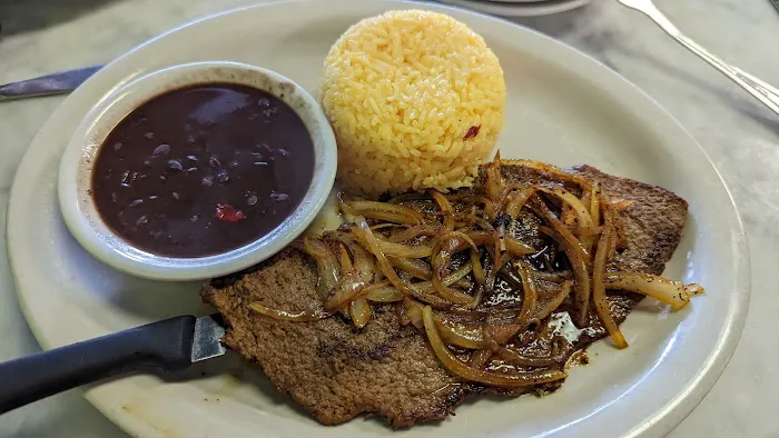Coco's Cuban Restaurant 4