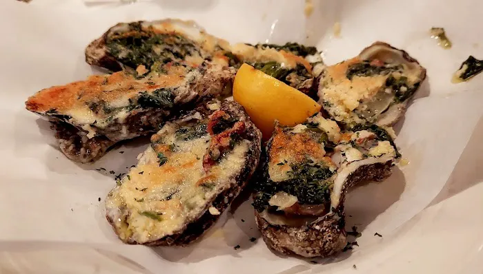 Hugo’s Oyster Bar 2
