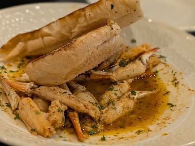Hugo’s Oyster Bar 0