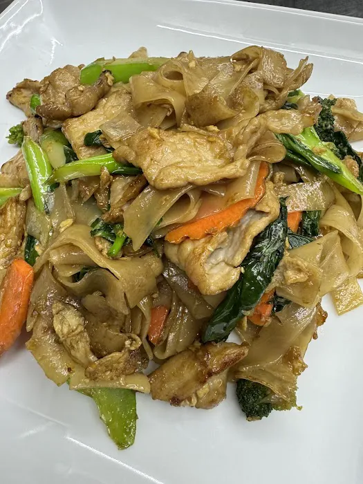 Alin’s Thai Street Food 4