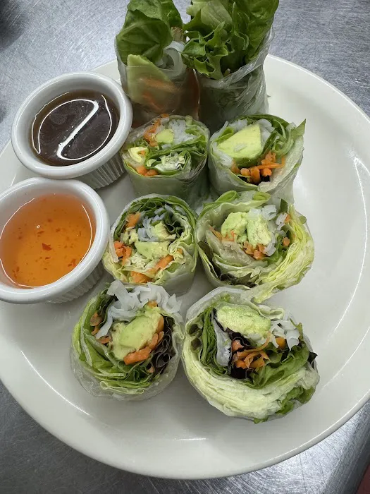 Alin’s Thai Street Food 9