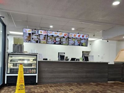 Manhattan Gyros & Subs 0