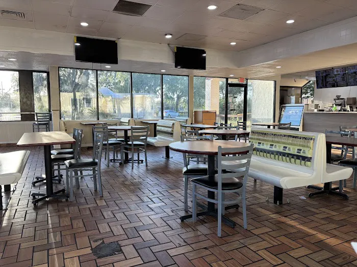 Manhattan Gyros & Subs 9