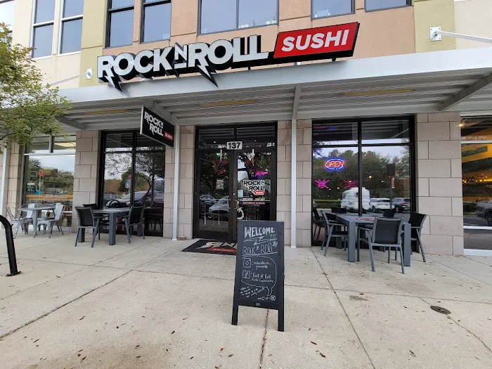 Rock N Roll Sushi 9
