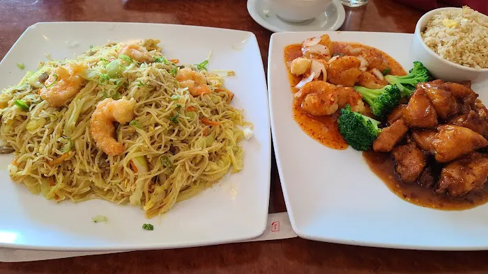 Yumi Cafe' 8