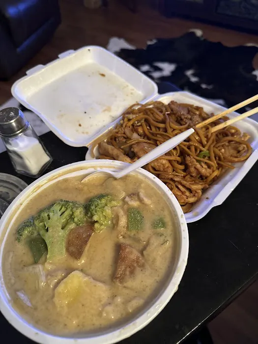 Star Wok Asian Bistro 4